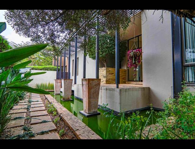 4 BEDROOM HOUSE FOR SALE IN COPPERLEAF ESTATE